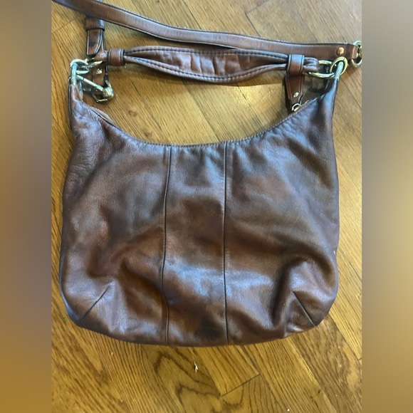 Coach ladies, vintage handbag pre-loved buttery, soft weather, brass hardware - Picture 9 of 15